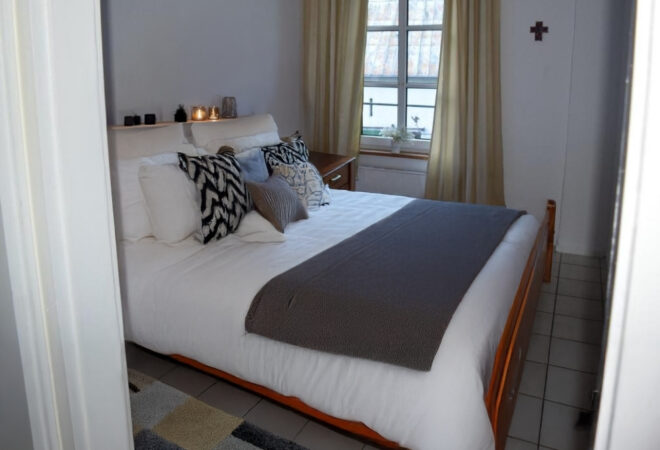 1.Three-Bedroom Holiday Home with Balcony